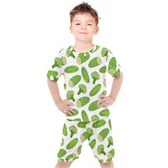 Vegetable Pattern With Composition Broccoli Kids  Tee And Shorts Set by Grandong