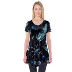 Colorful-abstract-pattern-consisting-glowing-lights-luminescent-images-marine-plankton-dark Short Sleeve Tunic  by uniart180623