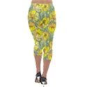 Seamless-pattern-with-graphic-spring-flowers Lightweight Velour Capri Leggings  View2