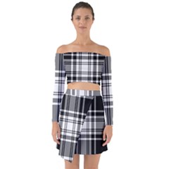 Pixel-background-design-modern-seamless-pattern-plaid-square-texture-fabric-tartan-scottish-textile- Off Shoulder Top With Skirt Set