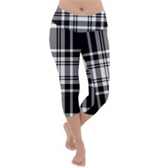 Pixel-background-design-modern-seamless-pattern-plaid-square-texture-fabric-tartan-scottish-textile- Lightweight Velour Capri Yoga Leggings