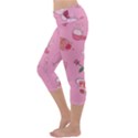 Valentine Pattern Capri Yoga Leggings View2