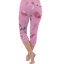 Valentine Pattern Capri Yoga Leggings View4