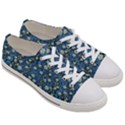 Lotus Bloom In The Calm Sea Of Beautiful Waterlilies Men s Low Top Canvas Sneakers View3