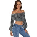 Focus Squares Optical Illusion Long Sleeve Crinkled Weave Crop Top View3