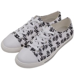 Alien Creatures Dance Pattern Women s Low Top Canvas Sneakers by dflcprintsclothing