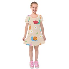 Seamless Pattern Cute Snail With Flower Leaf Kids  Short Sleeve Velvet Dress by Simbadda