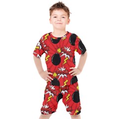 Pop Art Comic Pattern Bomb Boom Explosion Background Kids  Tee And Shorts Set by Simbadda