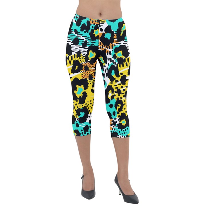 Seamless Leopard Wild Pattern Animal Print Lightweight Velour Capri Leggings 