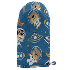 Seamless-pattern-funny-astronaut-outer-space-transportation Microwave Oven Glove by Simbadda