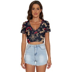 Christmas-pattern-with-snowflakes-berries V-neck Crop Top