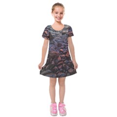 Twilight Treasures: Rocky Beachscape  Kids  Short Sleeve Velvet Dress by dflcprintsclothing