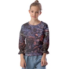 Twilight Treasures: Rocky Beachscape  Kids  Cuff Sleeve Top