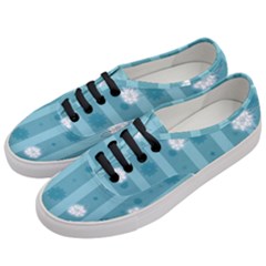 Gardenia Flowers White Blue Women s Classic Low Top Sneakers by Grandong