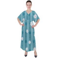 Gardenia Flowers White Blue V-neck Boho Style Maxi Dress by Grandong