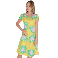 Mazipoodles Bold Daises Yellow Classic Short Sleeve Dress by Mazipoodles