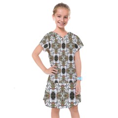 Background-baitik Kids  Drop Waist Dress by nateshop