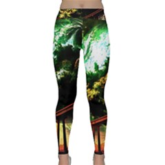 Science-fiction-forward-futuristic Classic Yoga Leggings by Cowasu