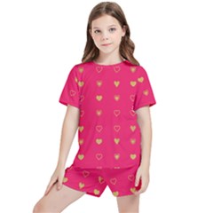 Heart Pattern Design Kids  T-shirt And Sports Shorts Set by Ravend