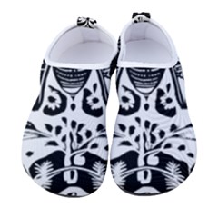 Moth Kids  Sock-style Water Shoes