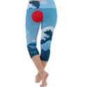 Minimalism Great Wave Off Kanagawa Capri Yoga Leggings View4