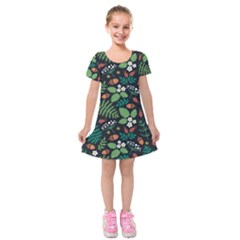 Pattern Forest Leaf Flower Motif Kids  Short Sleeve Velvet Dress by Sarkoni