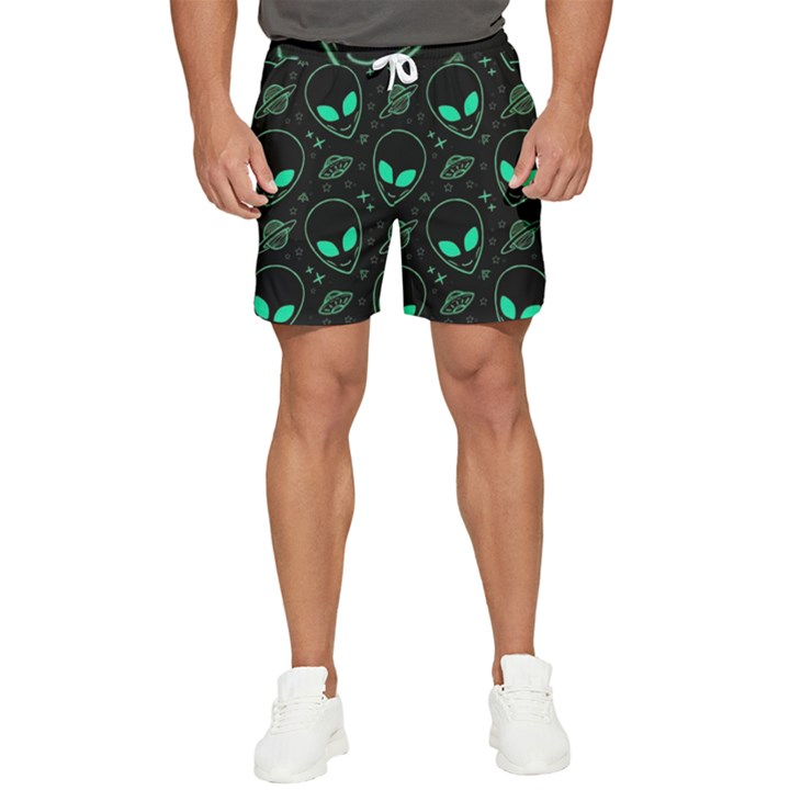 Alien Green Black Pattern Men s Runner Shorts