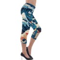 Wave pattern Lightweight Velour Capri Leggings  View4