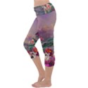 Abstract Flowers  Capri Yoga Leggings View2