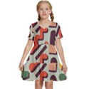 Shapes In Retro Colors On A Green Background Kids  Short Sleeve Tiered Mini Dress View1