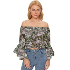 Climbing Plant At Outdoor Wall Off Shoulder Flutter Bell Sleeve Top