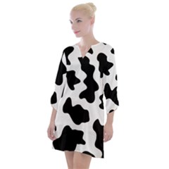 Animal-print-black-and-white-black Open Neck Shift Dress by Ket1n9