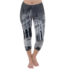 Architecture-parliament-landmark Capri Winter Leggings  by Ket1n9