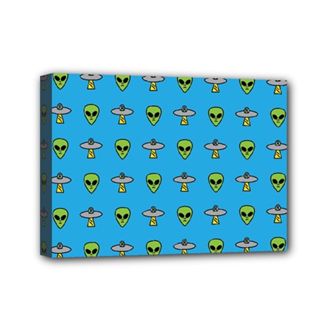 Alien Pattern Mini Canvas 7  X 5  (stretched) by Ket1n9