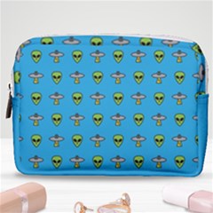 Alien Pattern Make Up Pouch (medium) by Ket1n9