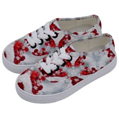 Christmas-background-tile-gifts Kids  Classic Low Top Sneakers by Grandong