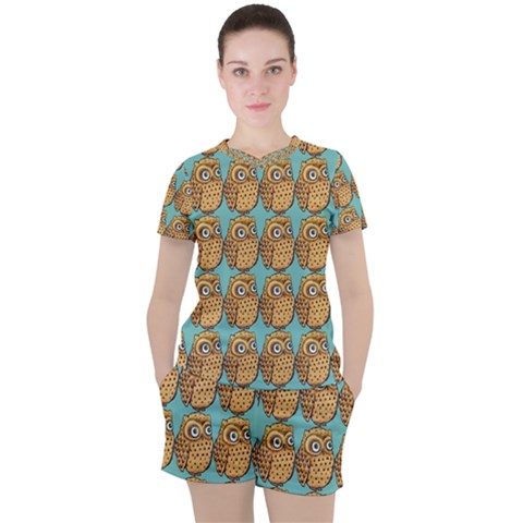 Owl-pattern-background Women s T-shirt And Shorts Set by Grandong