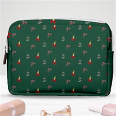 Christmas Green Pattern Background Make Up Pouch (medium) by Pakjumat