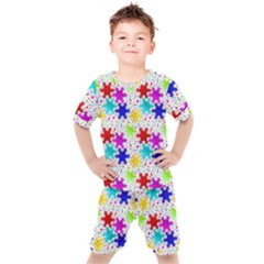 Snowflake Pattern Repeated Kids  T-shirt And Shorts Set by Amaryn4rt