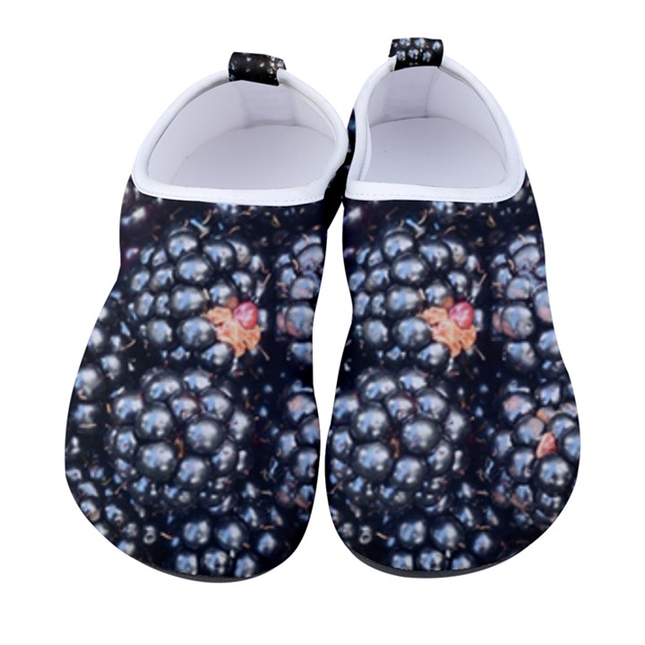 Blackberries-background-black-dark Men s Sock-Style Water Shoes