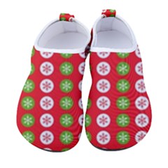 Festive Pattern Christmas Holiday Kids  Sock-style Water Shoes by Amaryn4rt