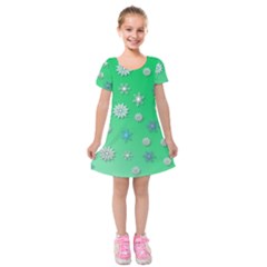 Snowflakes-winter-christmas-overlay Kids  Short Sleeve Velvet Dress by Amaryn4rt