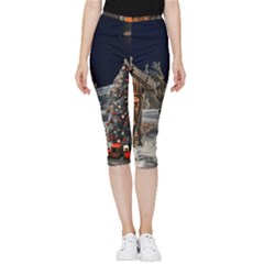 Christmas-landscape Inside Out Lightweight Velour Capri Leggings 