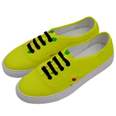 Christmas-bowls-garland-decoration Men s Classic Low Top Sneakers by Amaryn4rt