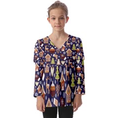 Winter-seamless-patterns-with-gingerbread-cookies-holiday-background Kids  V Neck Casual Top