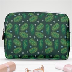 Leaves Snowflake Pattern Holiday Make Up Pouch (medium) by Pakjumat