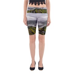 Residential Paddy Field Step Cloud Yoga Cropped Leggings by Sarkoni