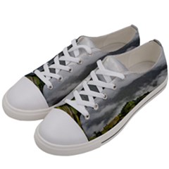 Residential Paddy Field Step Cloud Men s Low Top Canvas Sneakers by Sarkoni