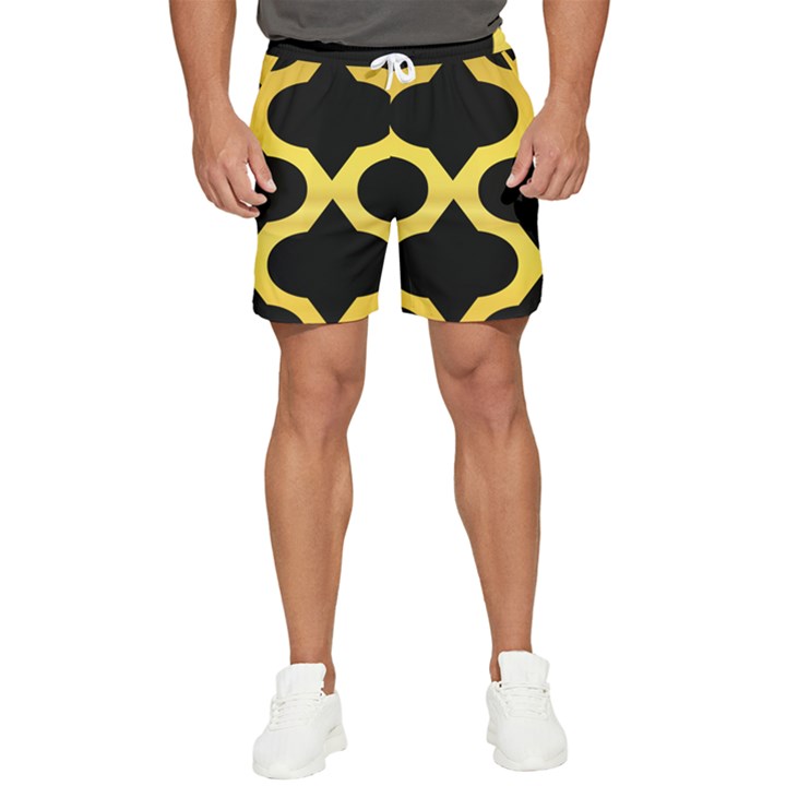 Seamless Gold Pattern Men s Runner Shorts