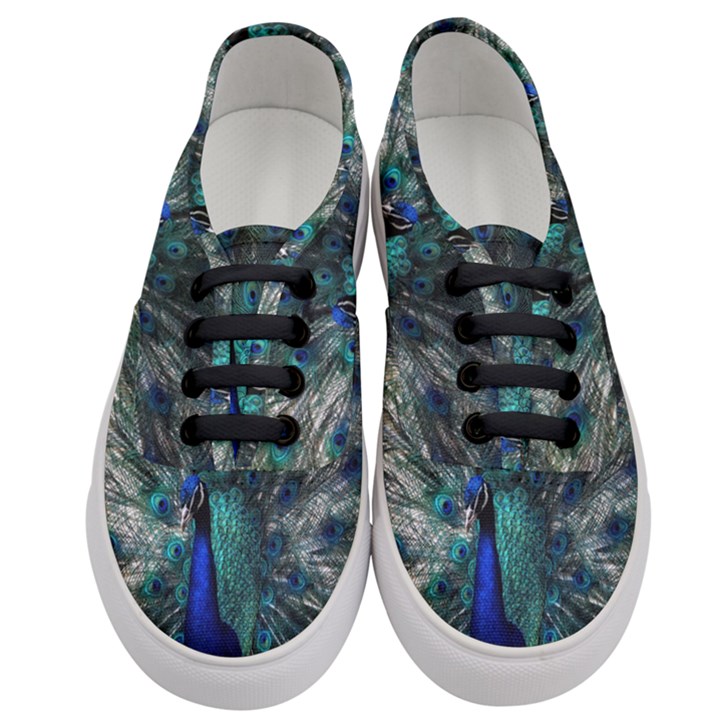 Blue And Green Peacock Women s Classic Low Top Sneakers